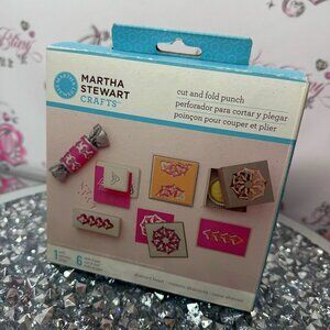 Martha Stewart Crafts Abstract Heart Design Cut&Fold Punch Scrapbook NEW 4295001